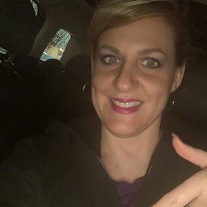 Meet your Posher, Denise